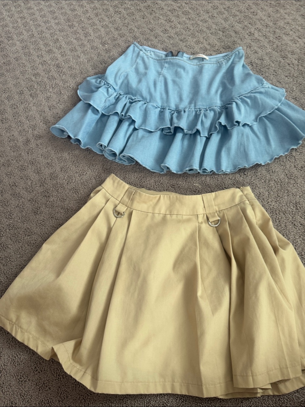Forever 21 Light Blue Ruffle Mini & Khaki Pleated Skater Skirt Set
